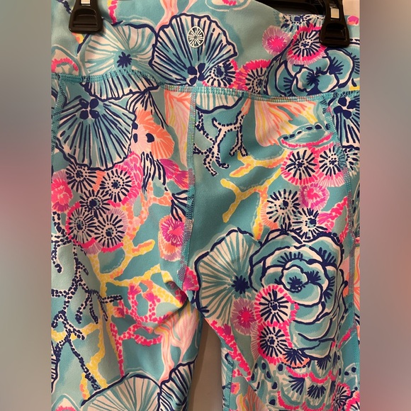 Lilly Pulitzer Luxletic Sea-Inspired Leggings Size Small - Picture 8 of 9